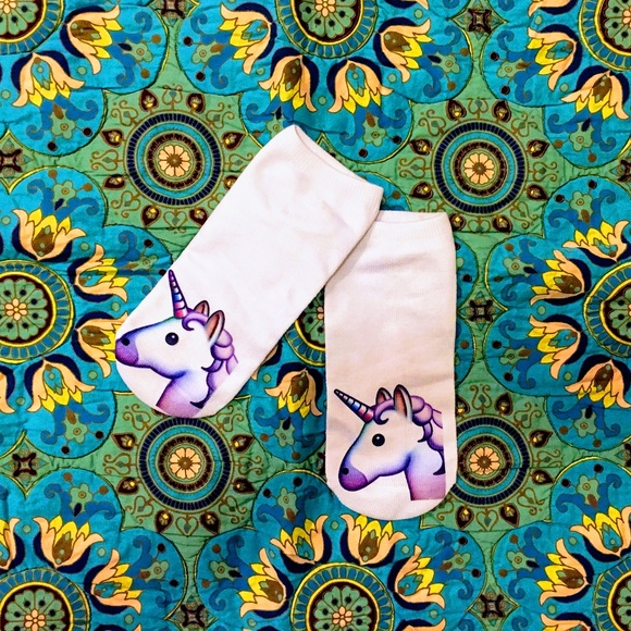 🦄 UNICORN🦄 Rainbow/White Festival Ankle Socks S - Picture 2 of 5